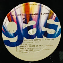 Cargar imagen en el visor de la galería, Orquesta Hermanos Flores – En Vivo - Vol. 1