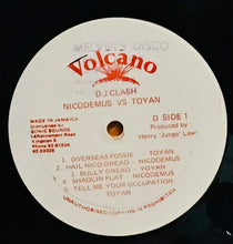 Cargar imagen en el visor de la galería, Nicodemus Vs. Toyan – DJ Clash