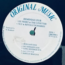 Cargar imagen en el visor de la galería, Lee Perry And The Upsetters / Sly And The Revolutionaries– Reminah Dub