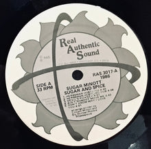 Cargar imagen en el visor de la galería, Sugar Minott – Sugar & Spice (Extra Hot)