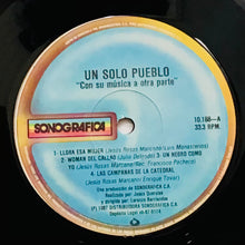 Cargar imagen en el visor de la galería, Un Solo Pueblo – Con Su Música A Otra Parte
