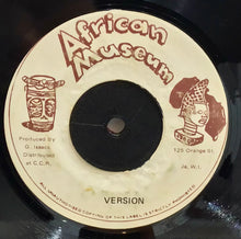 Cargar imagen en el visor de la galería, Gregory Isaacs – Tune In
