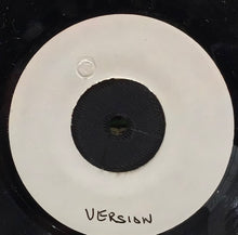 Cargar imagen en el visor de la galería, Simpleton – Caan Purplex
