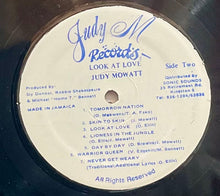 Cargar imagen en el visor de la galería, Judy Mowatt – Look At Love

