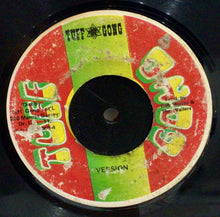 Cargar imagen en el visor de la galería, Bob Marley &amp; The Wailers – Black Man Redemption
