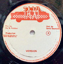 Cargar imagen en el visor de la galería, Gregory Isaacs – What A Feeling
