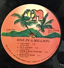 Cargar imagen en el visor de la galería, Yellowman – One In A Million
