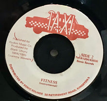 Cargar imagen en el visor de la galería, Black Uhuru – Fit You Haffe Fit
