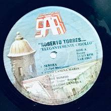 Cargar imagen en el visor de la galería, Roberto Torres – Elegantemente Criollo
