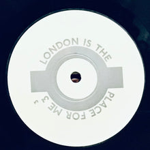 Cargar imagen en el visor de la galería, Ambrose Adekoya Campbell – London Is The Place For Me 3
