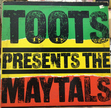 Cargar imagen en el visor de la galería, The Maytals – Toots Presents The Maytals
