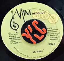Cargar imagen en el visor de la galería, Jackie Bernard – Jah Bridge
