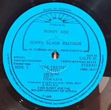 Cargar imagen en el visor de la galería, King Sunny Ade – &quot;The Truth&quot; Otito
