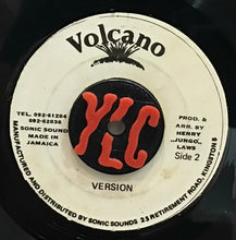 Cargar imagen en el visor de la galería, Frankie Paul – Worries In The Dance
