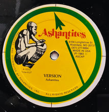 Cargar imagen en el visor de la galería, Ashantites – Johnny California
