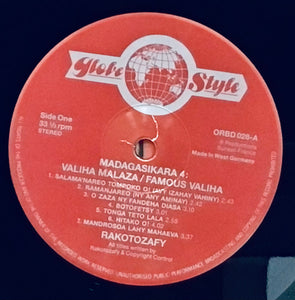 Rakotozafy – Valiha Malaza = Famous Valiha