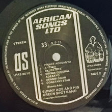Cargar imagen en el visor de la galería, Sunny Ade And His Green Spot Band – The Master Guitarist Vol. 4
