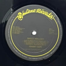 Cargar imagen en el visor de la galería, Johnny Hope – Sweet Melody
