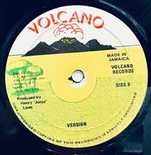 Cargar imagen en el visor de la galería, Frankie Paul – Them A Talk Bout
