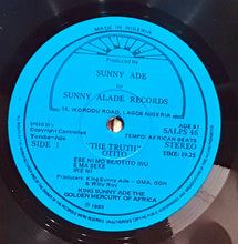 Cargar imagen en el visor de la galería, King Sunny Ade – &quot;The Truth&quot; Otito

