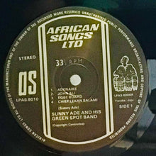 Cargar imagen en el visor de la galería, Sunny Ade And His Green Spot Band – The Master Guitarist Vol. 4
