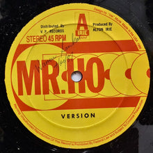 Cargar imagen en el visor de la galería, Alton Irie – Lyric Fresh
