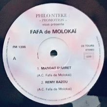 Cargar imagen en el visor de la galería, Fafa De Molokai – Dans Mandat D&#39;Arret
