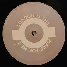 Cargar imagen en el visor de la galería, Ambrose Adekoya Campbell – London Is The Place For Me 3
