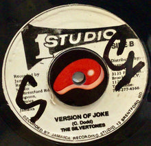 Cargar imagen en el visor de la galería, The Silvertones – Joke Was On Me
