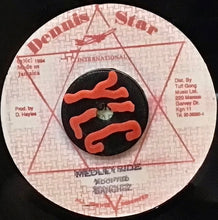 Cargar imagen en el visor de la galería, Sanchez – Medley Ride
