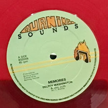 Cargar imagen en el visor de la galería, Delroy Washington &amp; Jah Son / Everard Thompson And Superstar– Memories / Rasta Roots
