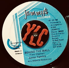 Cargar imagen en el visor de la galería, Junior Tamlins – Behind The Wall
