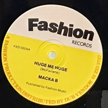 Cargar imagen en el visor de la galería, Macka B – Bible Reader
