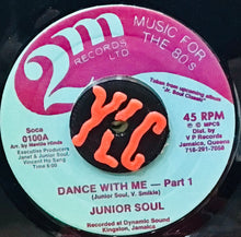 Cargar imagen en el visor de la galería, Junior Soul – Dance With Me
