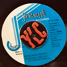 Cargar imagen en el visor de la galería, Admiral Bailey – Original Nuffy
