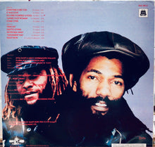 Cargar imagen en el visor de la galería, Don Carlos &amp; Gold – Never Run Away
