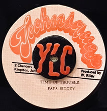Cargar imagen en el visor de la galería, Papa Biggey– Time Of Trouble
