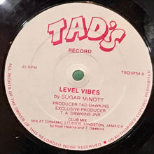 Cargar imagen en el visor de la galería, Sugar Minott – Level Vibes
