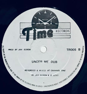 Barrington Levy – Under Me Sensi