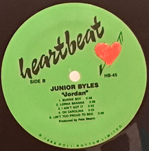 Cargar imagen en el visor de la galería, Junior Byles – Jordan
