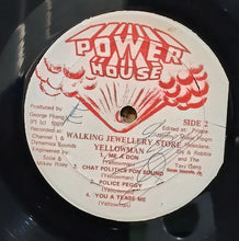 Cargar imagen en el visor de la galería, Yellowman – Walking Jewellery Store
