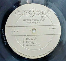 Cargar imagen en el visor de la galería, The Maytals – Never Grow Old
