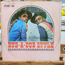 Cargar imagen en el visor de la galería, General Smilie &amp; Papa Michigan – Rub-A-Dub Style
