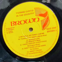 Cargar imagen en el visor de la galería, Yvonne Curtis – In The Country
