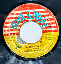 Cargar imagen en el visor de la galería, Barrington Levy – Warm And Sunny Day
