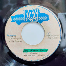Cargar imagen en el visor de la galería, Gregory Isaacs – Soon Forward / You Never Know
