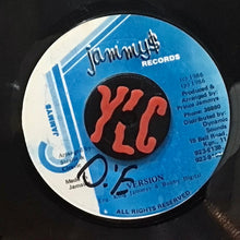 Cargar imagen en el visor de la galería, King Kong – Trouble Again
