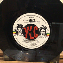 Cargar imagen en el visor de la galería, Hugh Mundell – Rasta Have The Handle
