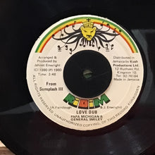 Cargar imagen en el visor de la galería, Papa Michigan &amp; General Smiley– We Need A Onelove Portada de album Michigan &amp; Smiley - We Need A Onelove
