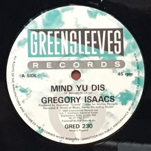 Cargar imagen en el visor de la galería, Gregory Isaacs – Mind Yu Dis
